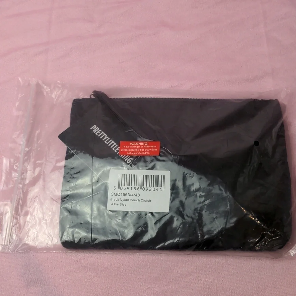 PrettyLittleThing nylon zip
